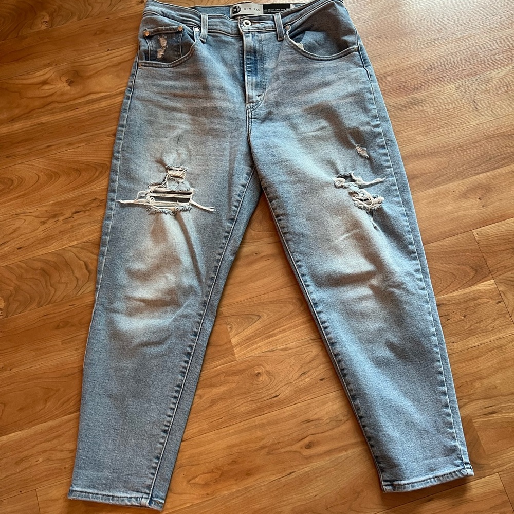 Levi's Women's Relaxed Fit Distressed Blue Jeans